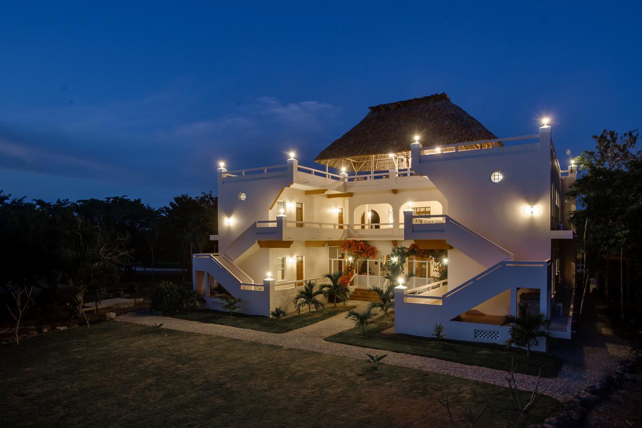 The Crimson Orchid Inn At Orchid Bay San Fernando Dış mekan fotoğraf